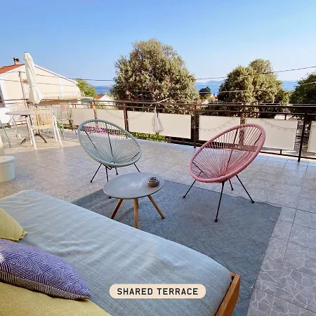 Pensión Lukenda - Cozy Double With Shared Kitchen & Terrace Pakoštane