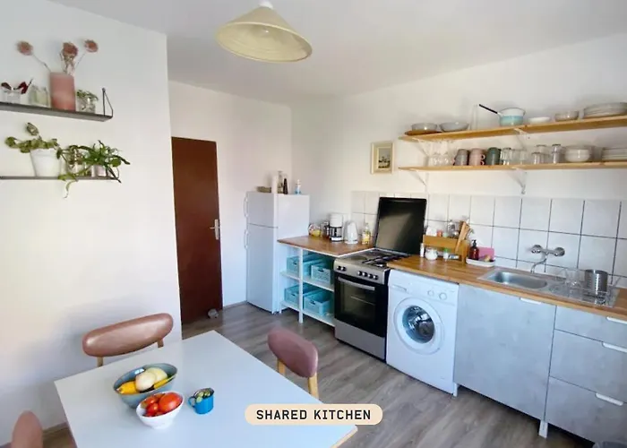 Lukenda - Cozy Double With Shared Kitchen & Terrace