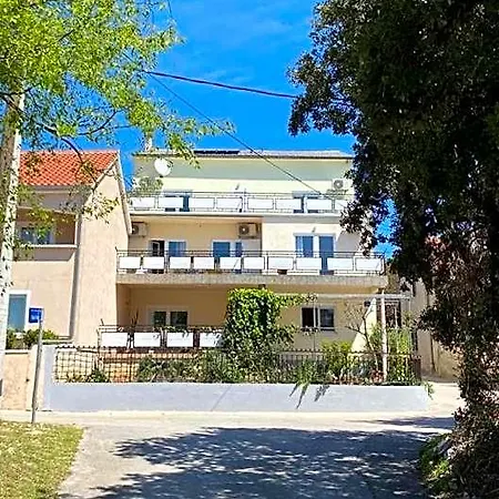 Lukenda - Cozy Double With Shared Kitchen & Terrace 3* Pakoštane